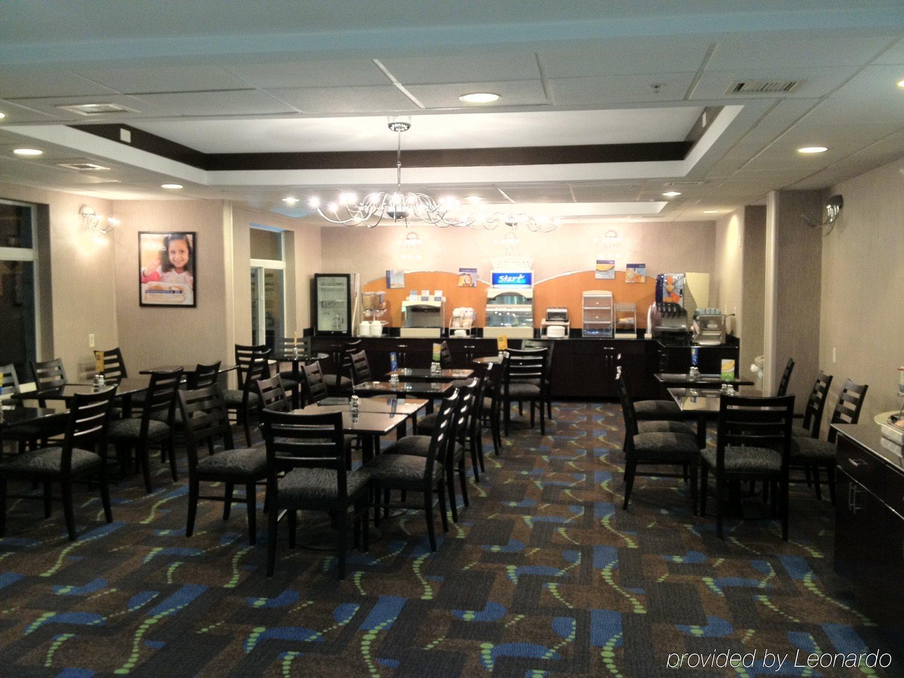 Holiday Inn Express Hotel And Suites Bastrop, An Ihg Hotel Restaurant photo